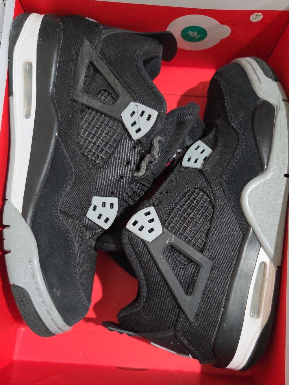 Air Jorsan 4 Retro SE (GS)Sneakers with Gray Accents